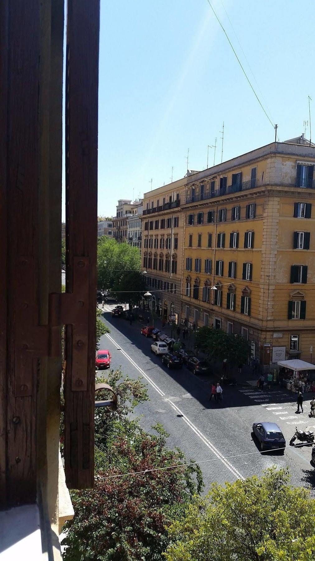 Cola Di Rienzo Alojamento de Acomodação e Pequeno-almoço Roma